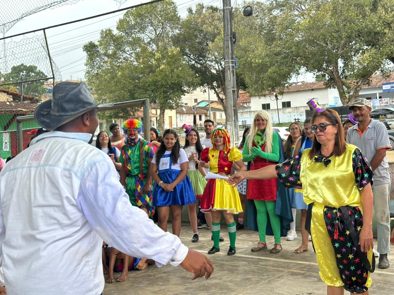 Caravana da Alegria: Ação da Prefeitura leva brincadeiras, diversão e música para Itabela e distritos. (Foto: Divulgação) Caravana da Alegria: Ação da Prefeitura leva brincadeiras, diversão e música para Itabela e distritos. (Foto: Divulgação)