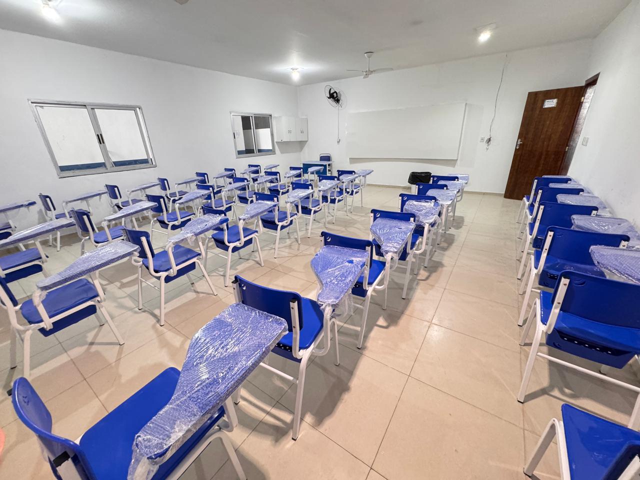 Prefeitura de Itabela entrega novas carteiras escolares e reforça melhorias na rede municipal de ensino Prefeitura de Itabela entrega novas carteiras escolares e reforça melhorias na rede municipal de ensino