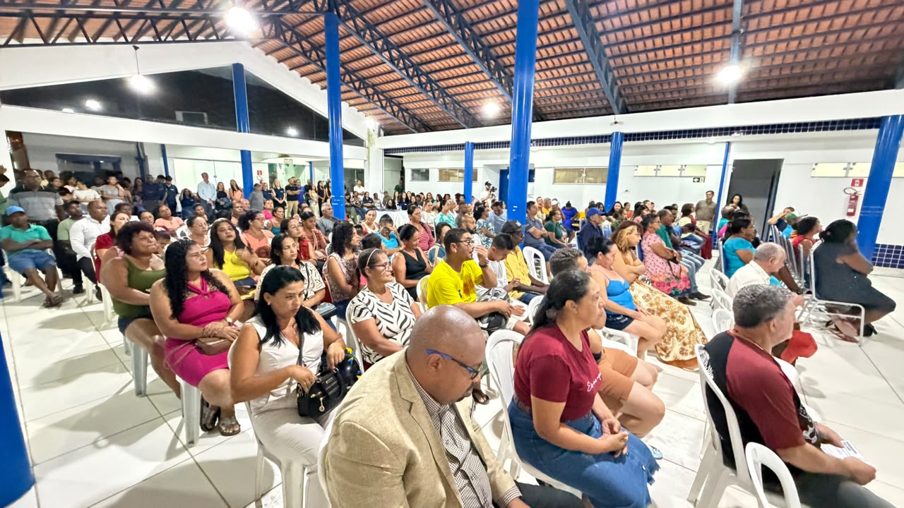 Prefeitura de Itabela garante 322 títulos de propriedade para famílias do bairro Pereirão Prefeitura de Itabela garante 322 títulos de propriedade para famílias do bairro Pereirão